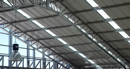 CD50E-51C:  Panel diseñado para ser utilizado como cubierta, asegurando total estanqueidad.